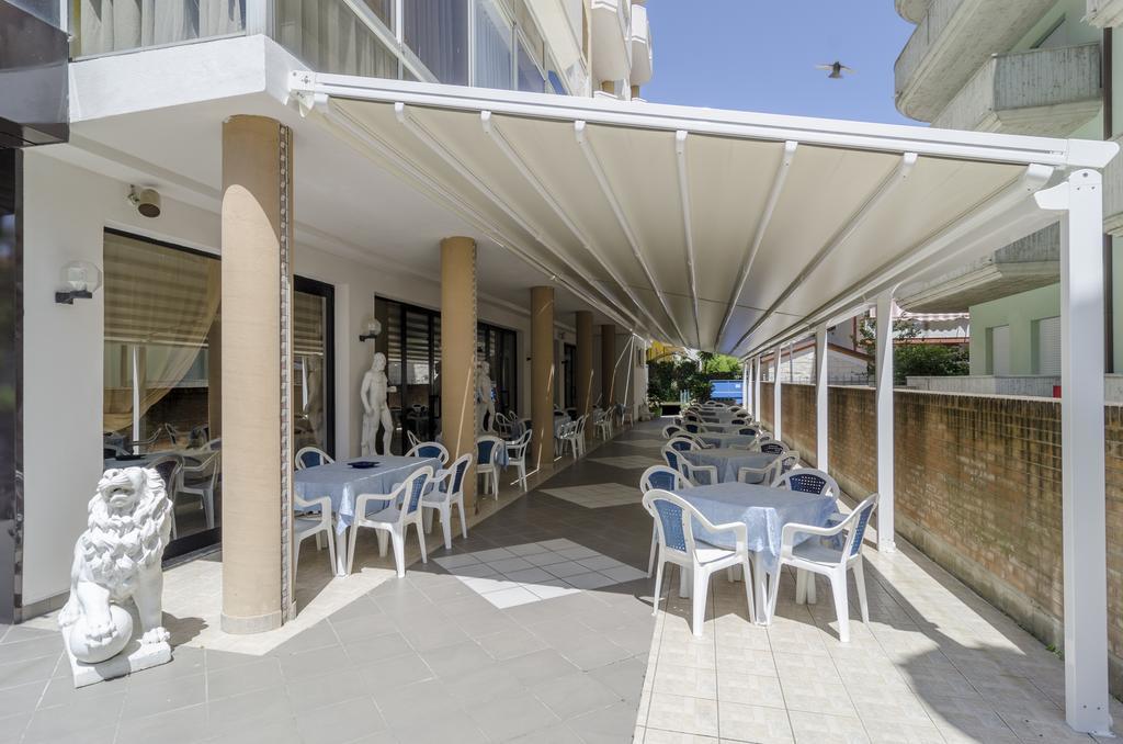 Hotel Principe Alba Adriatica Esterno foto