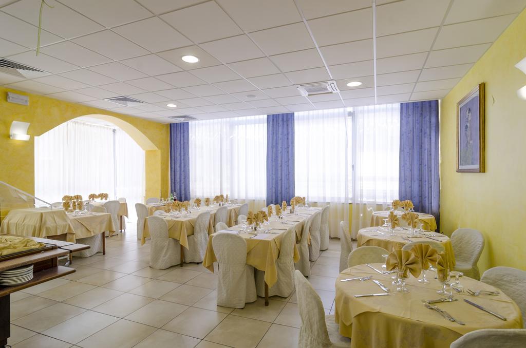 Hotel Principe Alba Adriatica Esterno foto