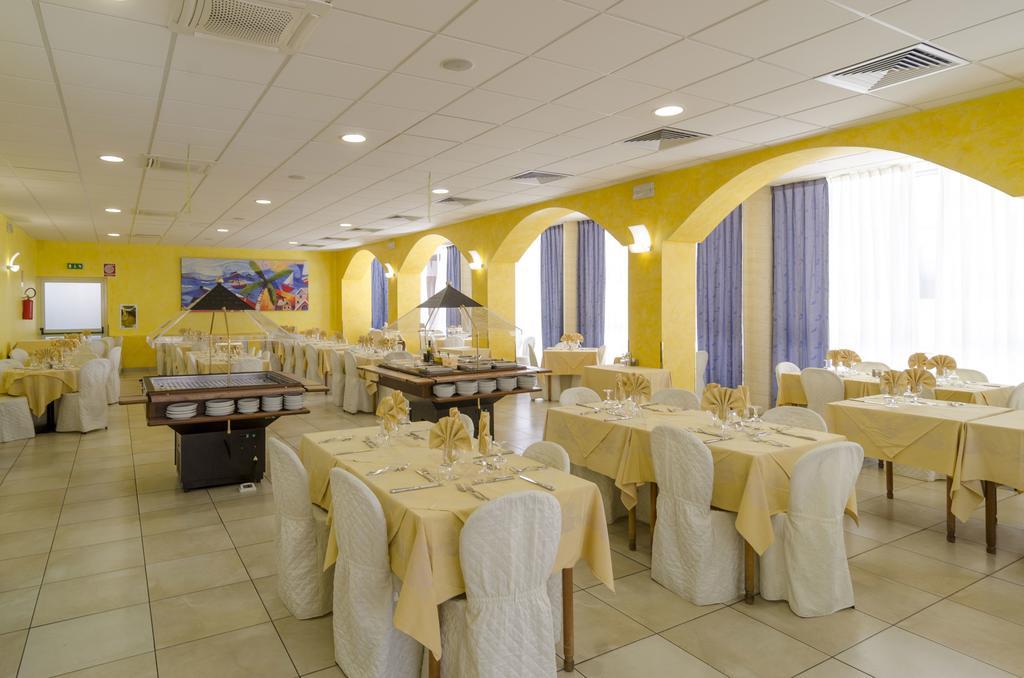 Hotel Principe Alba Adriatica Esterno foto