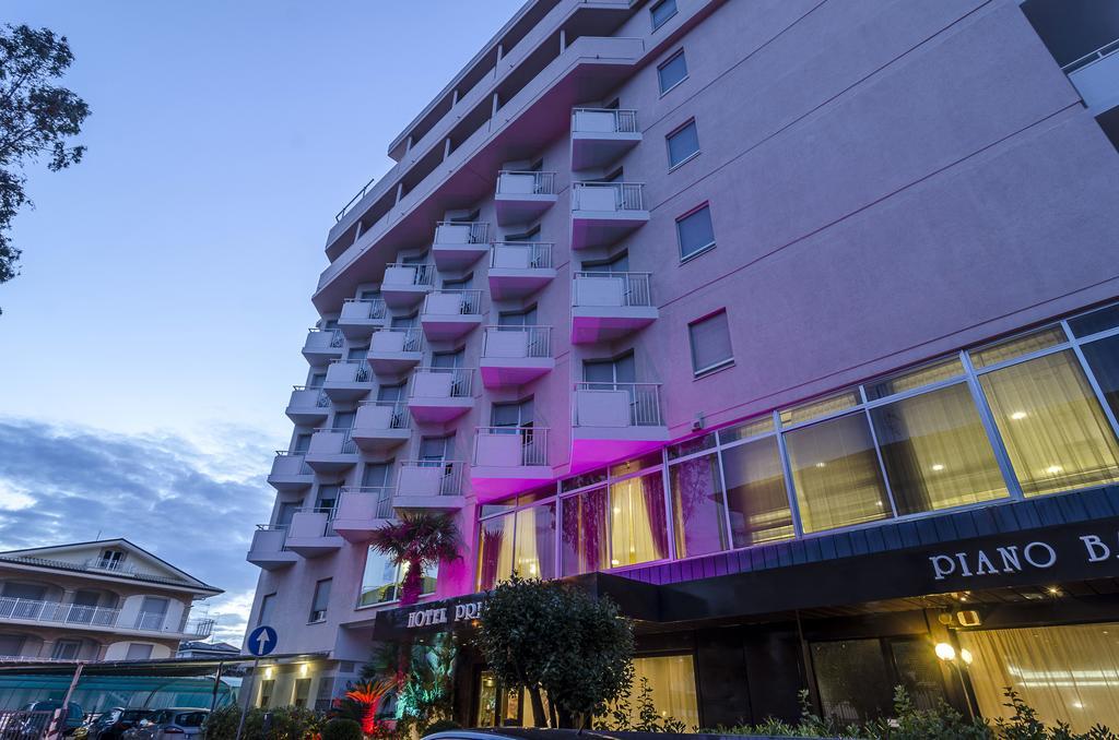 Hotel Principe Alba Adriatica Esterno foto