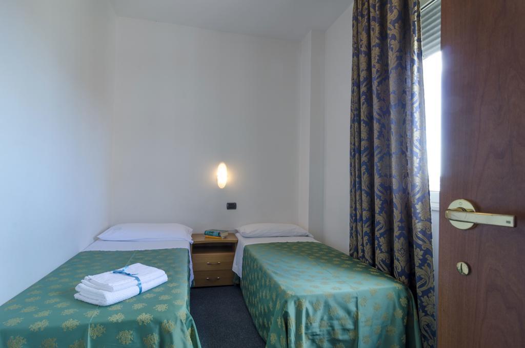 Hotel Principe Alba Adriatica Esterno foto