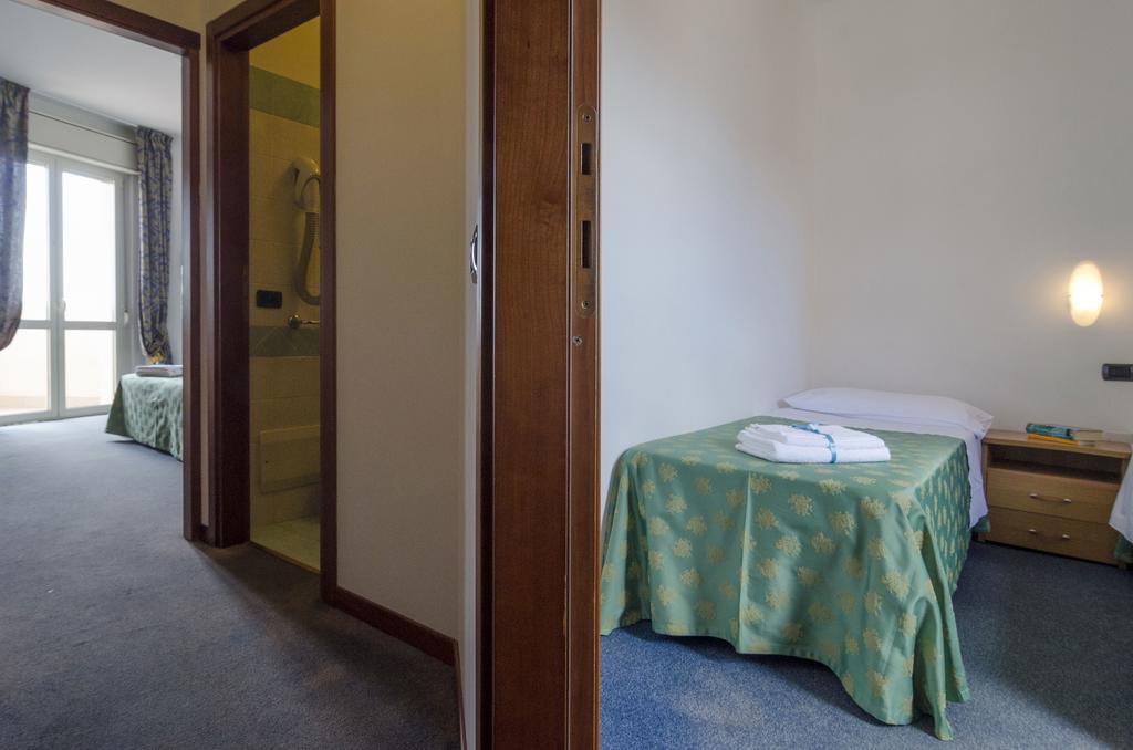 Hotel Principe Alba Adriatica Esterno foto