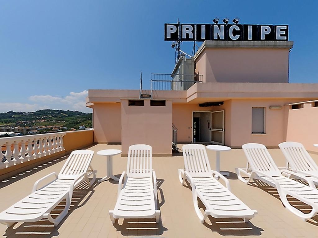 Hotel Principe Alba Adriatica Esterno foto
