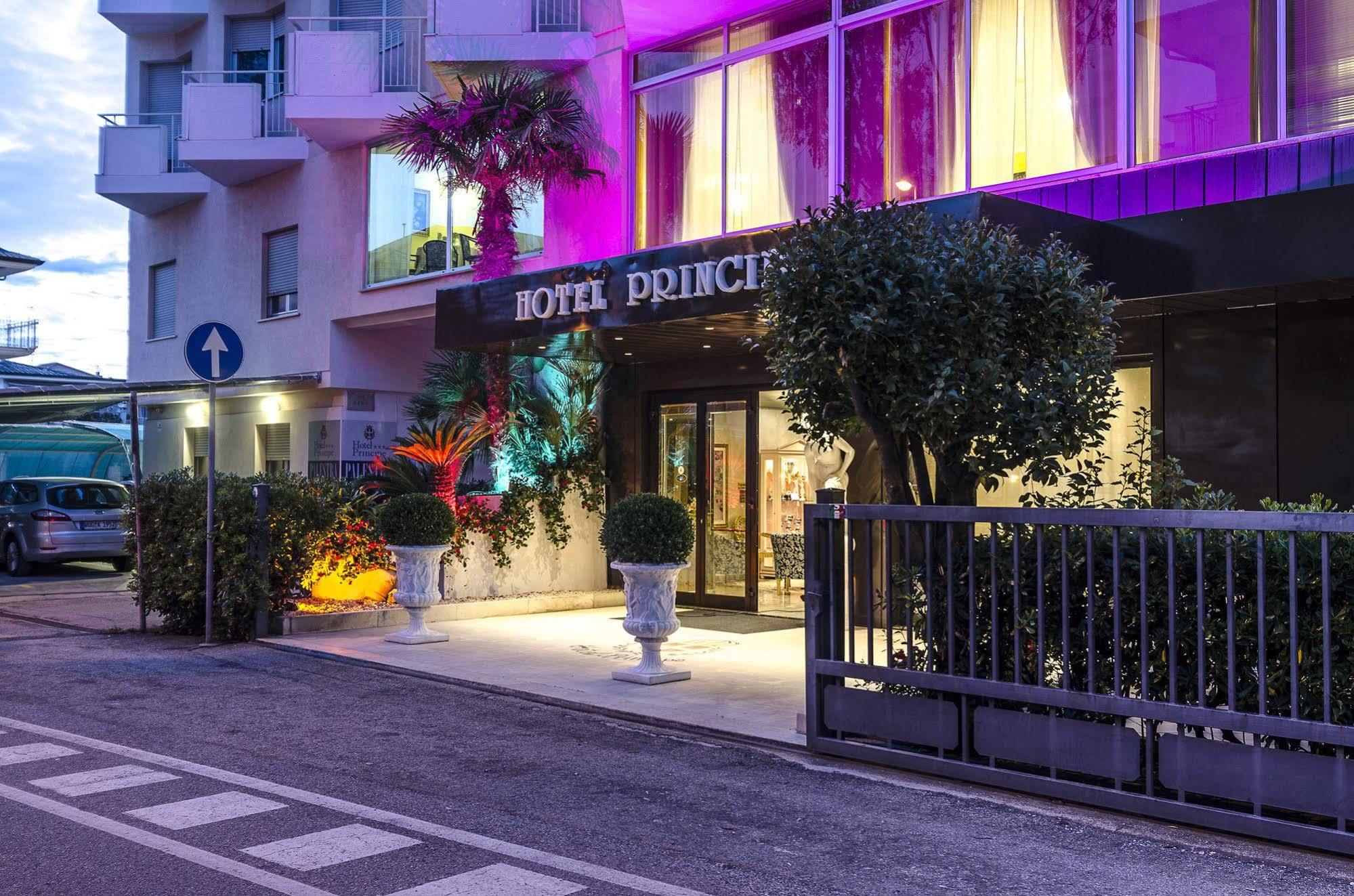 Hotel Principe Alba Adriatica Esterno foto